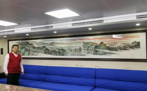 著名画家姚叶红走进成都舰，向人民海军成立70周年献礼！