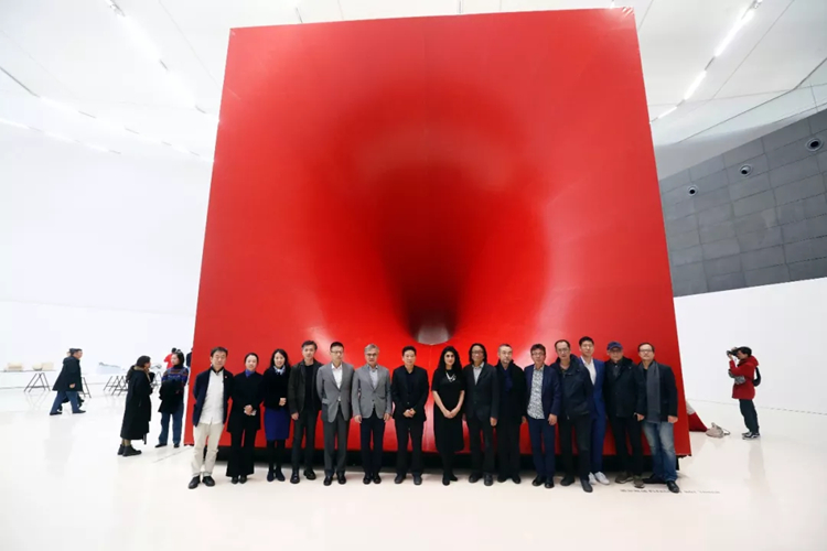 “安尼施·卡普尔”中国首次大型展览在中央美院美术馆开幕