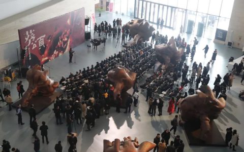 “葵颂——许江艺术展”在山东美术馆开幕
