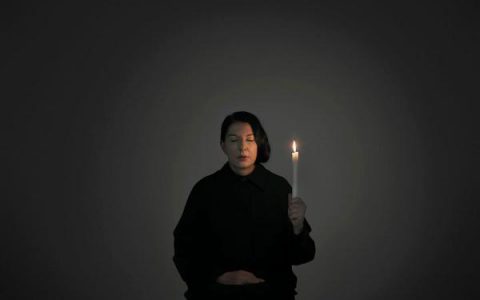阿布拉莫维奇谈疫情下的行为艺术：身体是唯一与我关联的场所