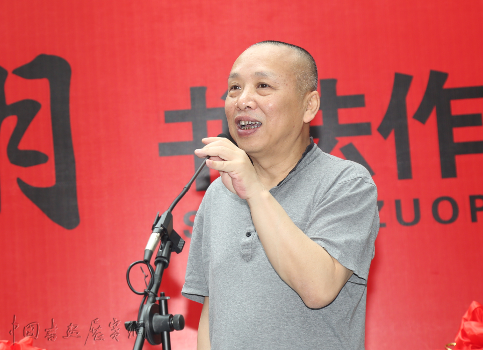 开平籍中国当代著名书法家张羽翔书法作品展在开平市展出