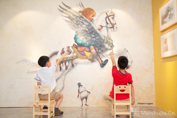 “世界插画大展”开幕：用童话为上海点亮温暖色彩