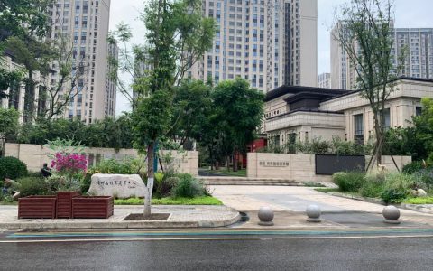 中国文联理论研究室主任周由强 率队调研成华