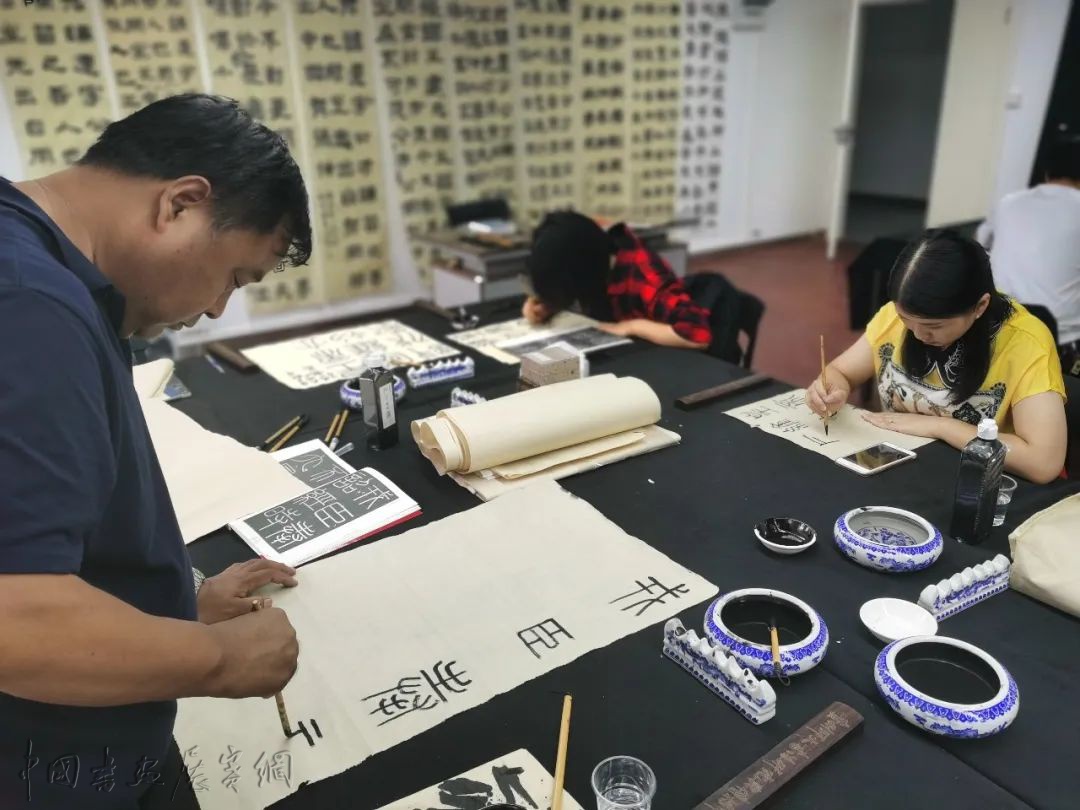 黄仁龙老师授课贵州师大书法教师研修班实录 黄仁龙老师授课贵州师大书法教师研修班实录