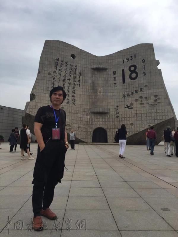 邓代昆草书李白诗《当涂赵炎少府粉图山水歌》八尺条幅欣赏。
