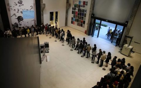 艺术阅读在上海②|美术馆书店：嘈杂时代，艺术的文字居所