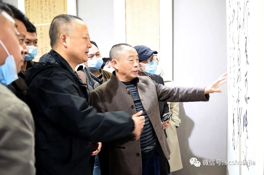 快讯 | 《传承与创新·四川省第二届行草书大展》在四川福宝美术馆开幕 快讯 | 《传承与创新·四川省第二届行草书大展》在四川福宝美术馆开幕