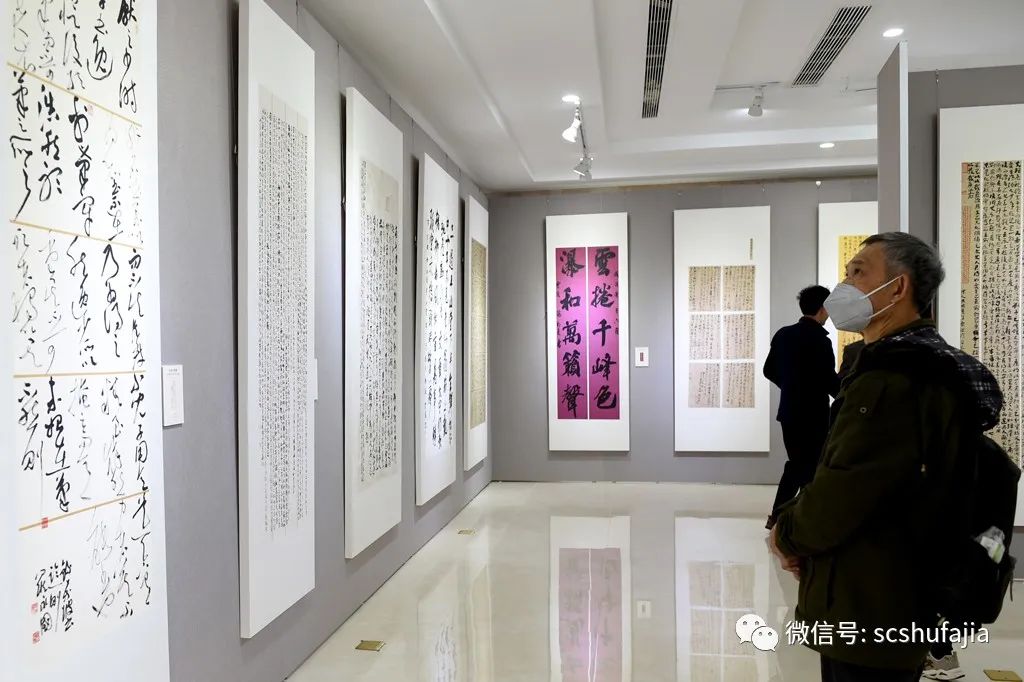 快讯 | 《传承与创新·四川省第二届行草书大展》在四川福宝美术馆开幕 快讯 | 《传承与创新·四川省第二届行草书大展》在四川福宝美术馆开幕