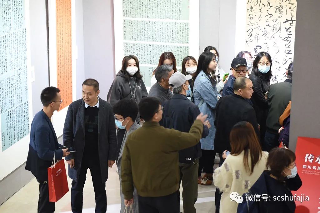 快讯 | 《传承与创新·四川省第二届行草书大展》在四川福宝美术馆开幕 快讯 | 《传承与创新·四川省第二届行草书大展》在四川福宝美术馆开幕