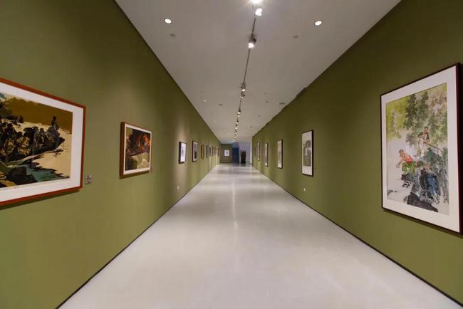 “与历史同行：四川美术学院80周年（1940-2020）”展览开幕