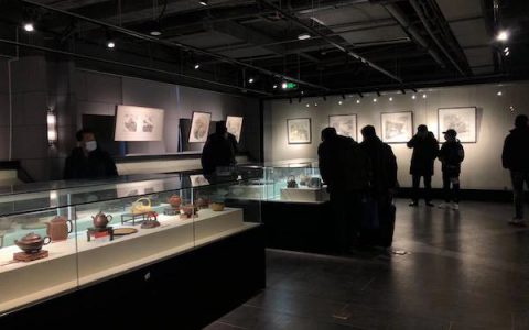 当宜兴紫砂与海上书画相遇，上海闵行展“翰墨金砂”