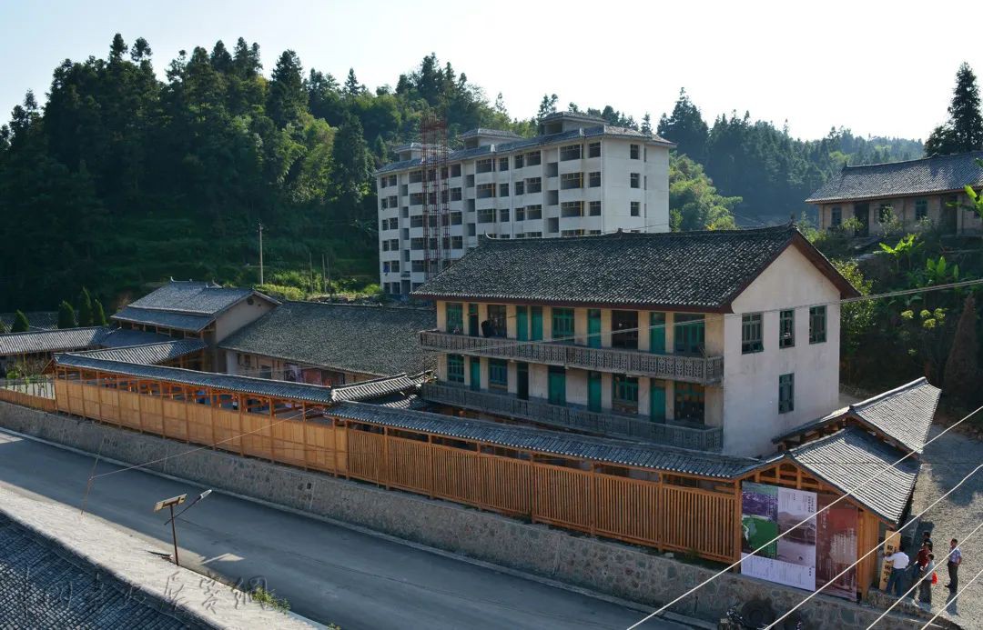 用一个展览聚焦乡建十年:建筑、文艺与地方营造实验