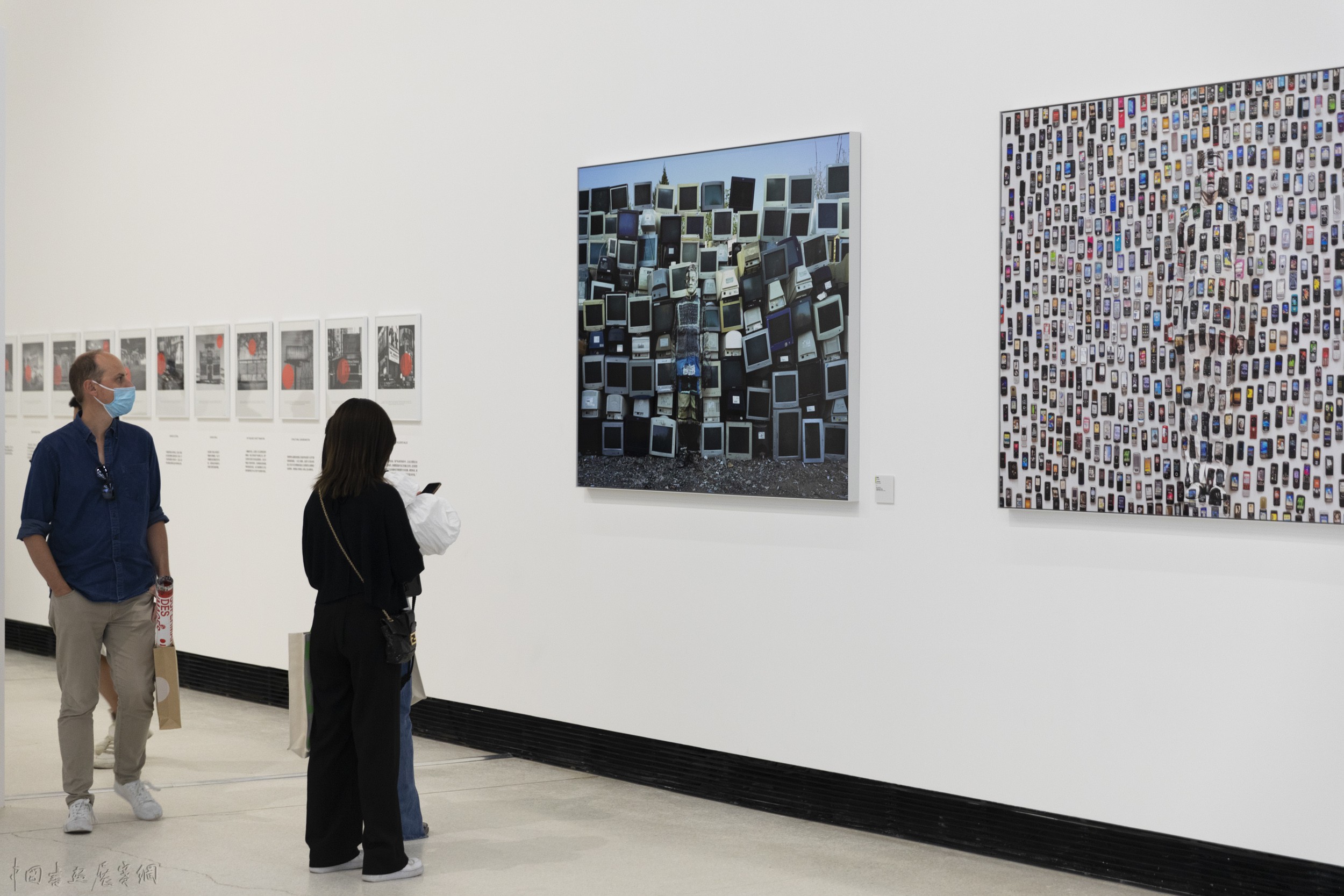 “图像超市”特展:每天30亿张图片,到底呈现了什么