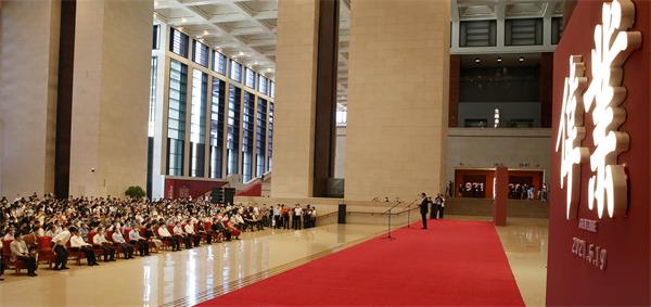“伟业：庆祝中国共产党成立100周年书法大展”在北京开幕