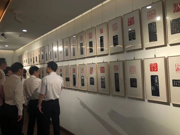 八旬名家吴颐人师生展:百余金石书画聚焦红色主题
