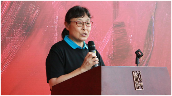 微信图片_20210628100649.png “英雄礼赞——老红军与潘皓的再长征” 艺术展在京开幕