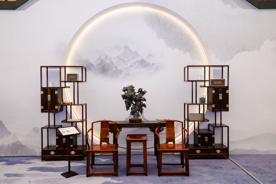 进博文化艺术周启幕：从孙文书法“满堂花醉三千客”读起 | 中国书画展赛网