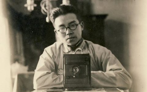 现场｜从梁思成“对镜自拍”看起，无数次纪念与感动