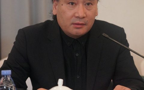 刘万鸣在中国美协美术工作者职业道德和行风建设工作座谈会上的发言
