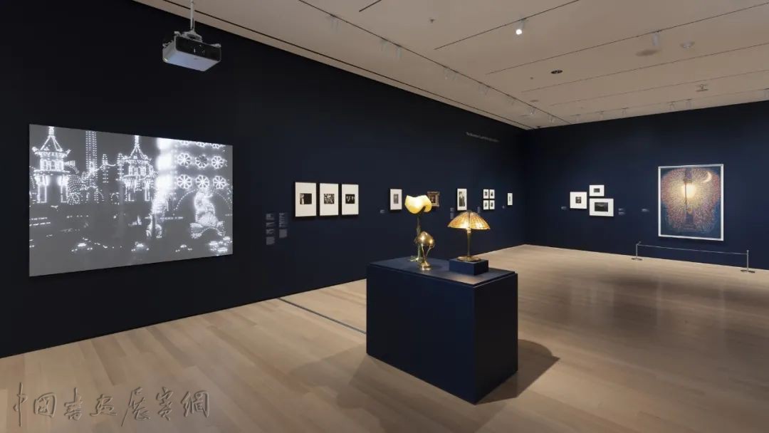 MoMA秋季馆藏更新：三百多作品呈现艺术里的鼓舞