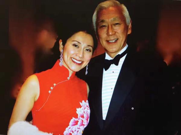唐骝千夫妇1.25亿美元捐赠美国大都会,曾捐《溪岸图》