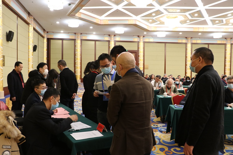 马锋辉同志增选为中国美术家协会驻会副主席