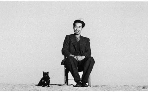 “业余摄影师”植田正治：如何用相机捕捉“风”