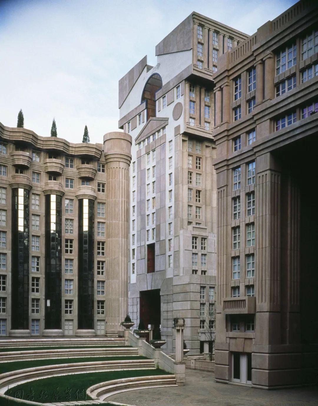 最激进的“建筑梦想家”，里卡多·波菲辞世