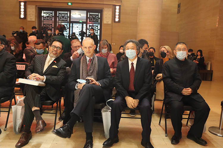嘉宾2.JPG “生命之光”第九届北京双年展在京开幕——117个国家和地区美术家为北京冬奥和国际抗疫谱写生命赞歌