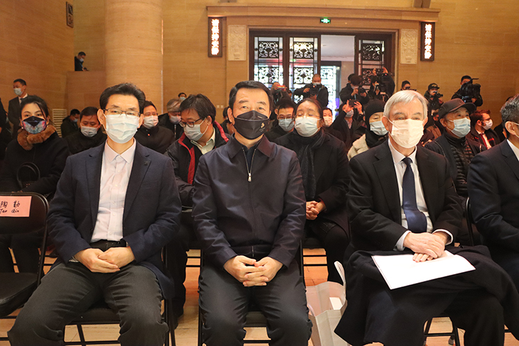 嘉宾3.JPG “生命之光”第九届北京双年展在京开幕——117个国家和地区美术家为北京冬奥和国际抗疫谱写生命赞歌