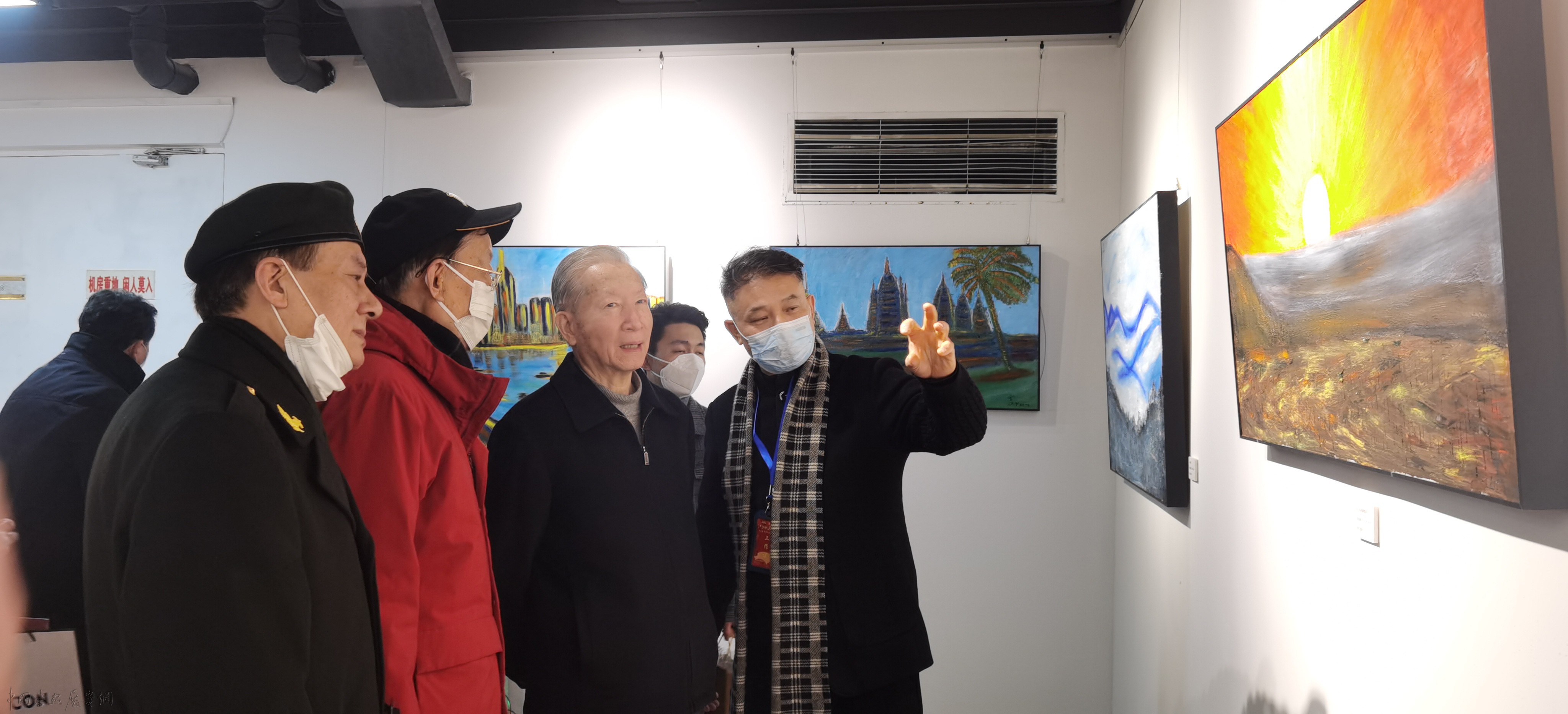 一周艺术人物|奈良美智漫谈创作，龚心瀚贾树枚摄影山河