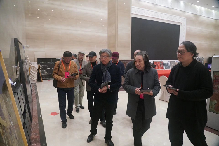 12.jpg “第七届全国青年美术作品展览”复评工作在杭州举行