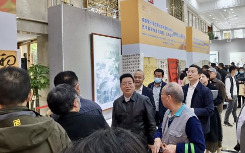 助力大运会！书法爱好者书写成都之美