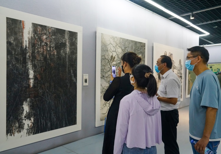 微信图片_20220712214226.jpg 第四届“邮驿路 运河情”全国美术作品展在江苏高邮开幕