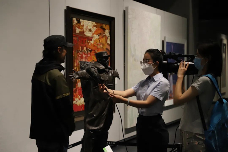 “第七届全国青年美术作品展览” 巡展在青海西宁开幕