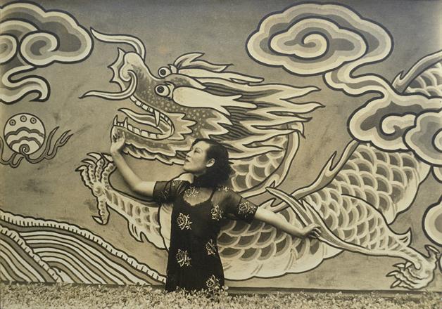 09.《幻想曲》1937年,上海,黄仲长摄 “光与影里的故事——黄建鹏藏二十世纪中国摄影作品展”在中国美术馆开幕
