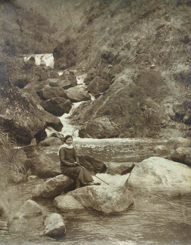 17.《早春》1936年春,浙江金华北山,卢馥摄 “光与影里的故事——黄建鹏藏二十世纪中国摄影作品展”在中国美术馆开幕