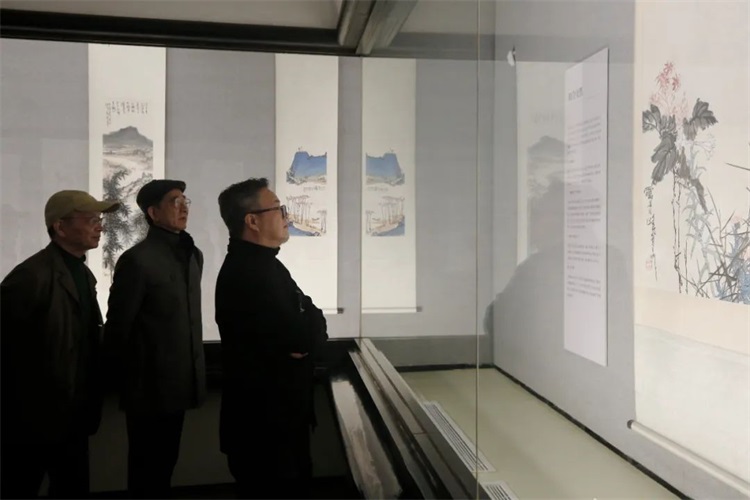14.jpg 潘天寿诞辰125周年系列学术活动在中国美院举行