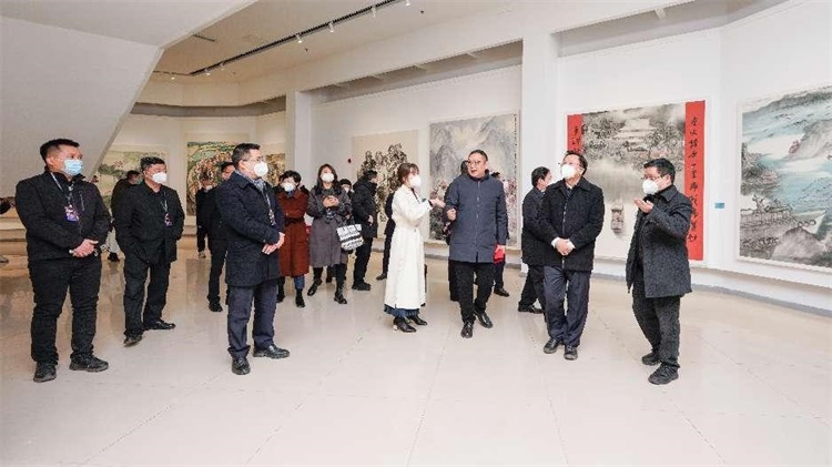 “2022同源·同向——长江流域十三省市自治区美术作品邀请展”在重庆当代美术馆开展