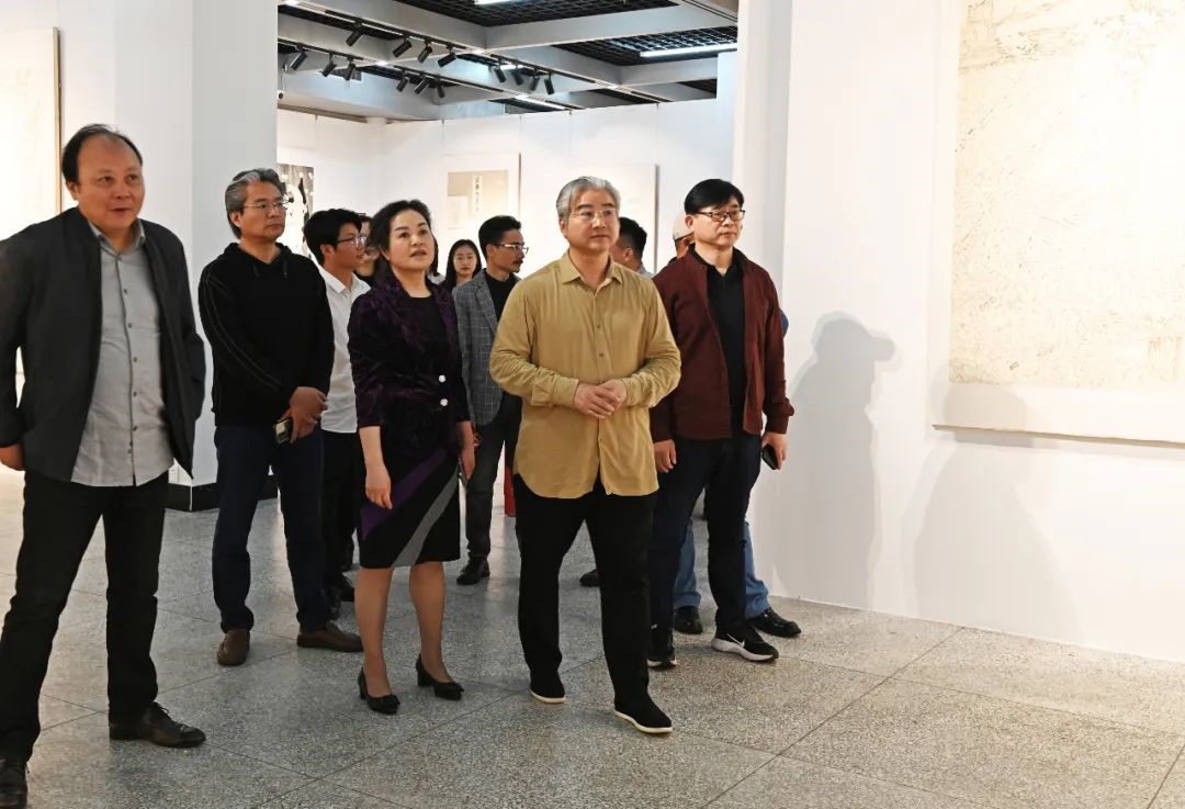 2.jpg 喜庆党的二十大——福建省首届白描艺术大展在榕开幕