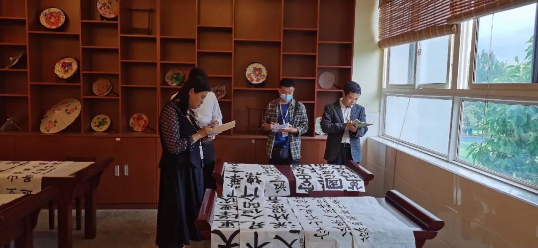 传承须躬行，盛世当自强  ——“践行党的二十大 喜迎盛世大运会”龙泉驿区师生书法大赛