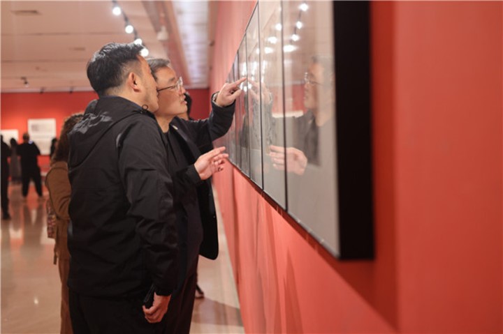 图片3.jpg 耕者的信念——王盛烈诞辰100周年纪念会、王盛烈素描速写精品展暨中国现实主义美术发展与传承学术研讨会在鲁美开幕