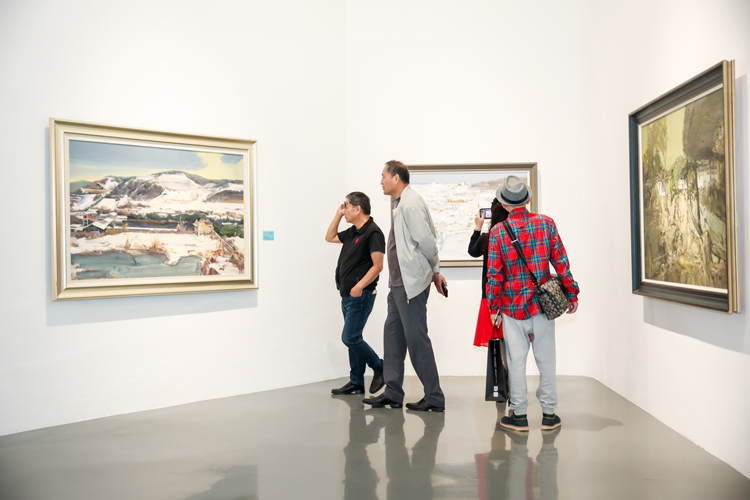 展厅现场 (2).jpeg 诗意江南——2022·中国油画作品展览在苏州开幕